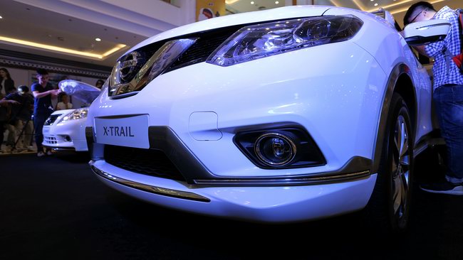 Nissan X-Trail Premium L cạnh tranh CX-5 bằng cách nâng cấp gia tăng phụ kiện
